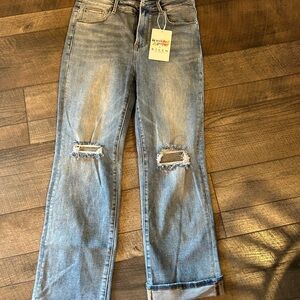 Trendy Ripped Straight Leg Jeans